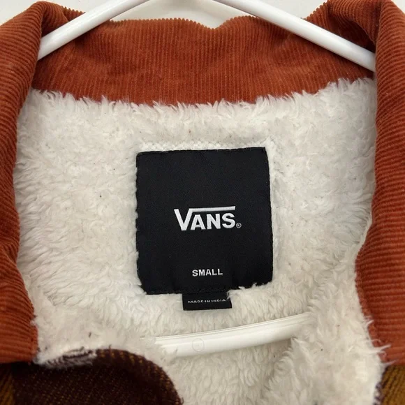 Sherpa lined Vans plaid jacket - Picture 5 of 5